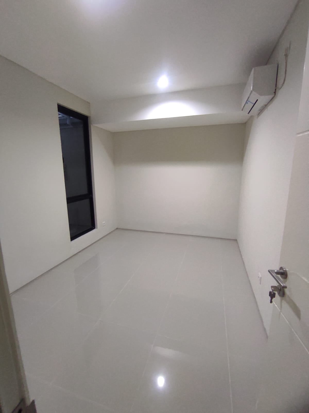 Disewakan rumah di Northwest Hill surabaya barat - Thumbnail 2