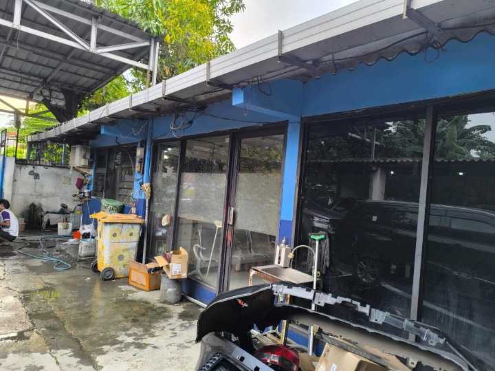 Dijual Bangunan Ex Bengkel Wilayah Surabaya Selatan - Thumbnail 4