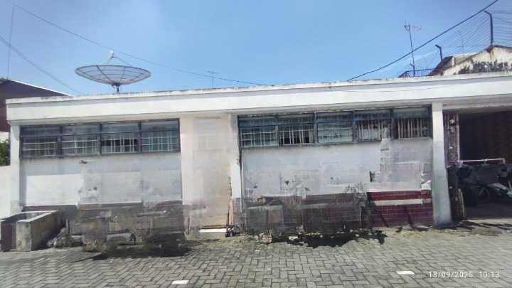 Dijual Tanah dan Bangunan Strategis di Kawasan Semut Kali Surabaya Utara - Thumbnail 2