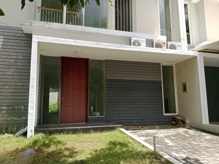 Dijual Rumah 2 Lantai Lokasi di Kawasan Northwest Park Citraland Surabaya Barat - Image 1
