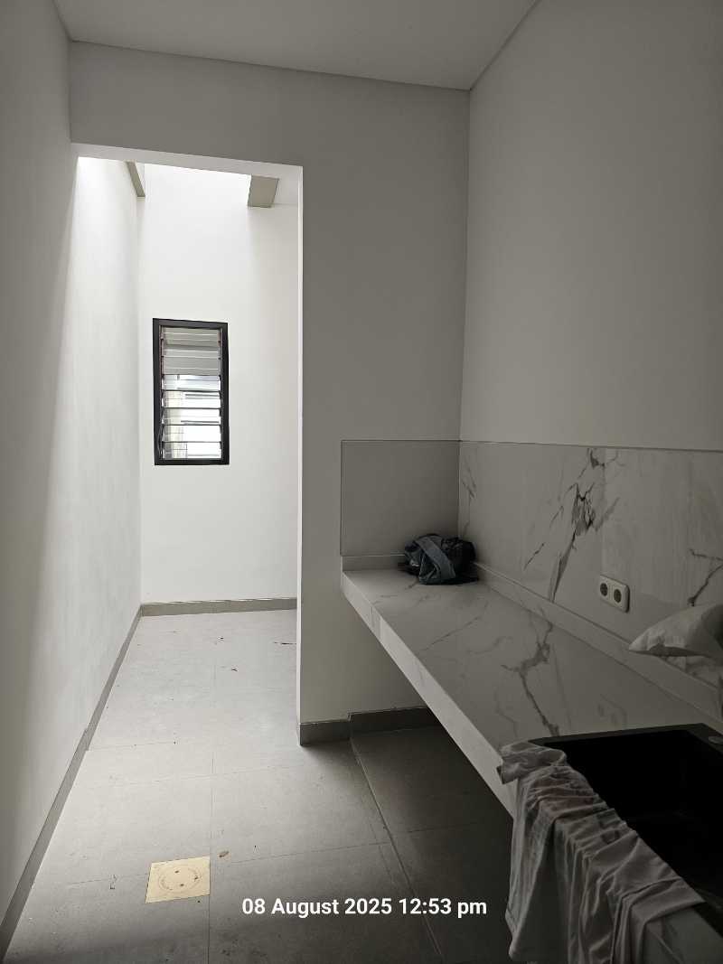 Dijual Rumah Baru Strategis di Northwest Lake Surabaya Barat - Thumbnail 2