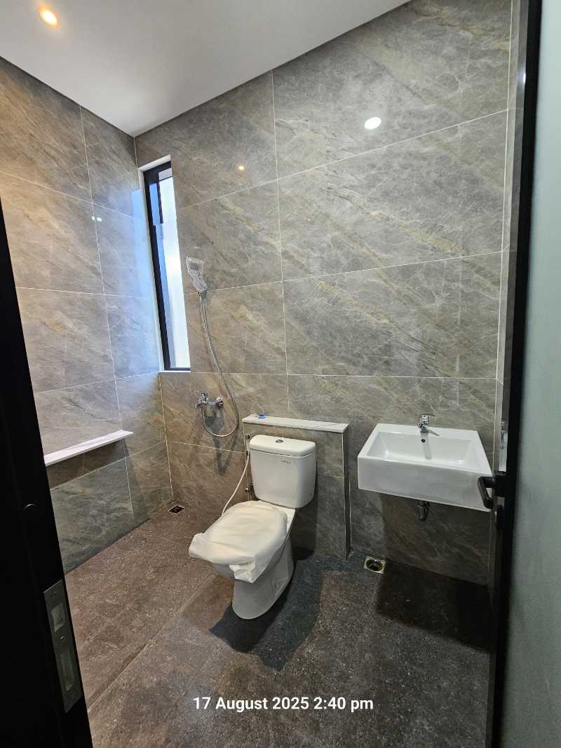 Dijual Rumah Baru Strategis di Northwest Lake Surabaya Barat - Thumbnail 3