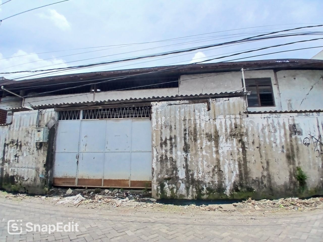 Disewakan Gudang Strategis di Wilayah Kedinding Tengah Surabaya Utara - Image 1