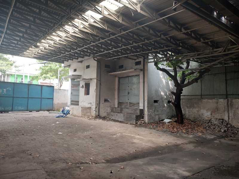 Dijual Gudang + 3 Ruko 3 Lantai di Jalan Raya Simojawar Surabaya Pusat (bbal) - Thumbnail 4