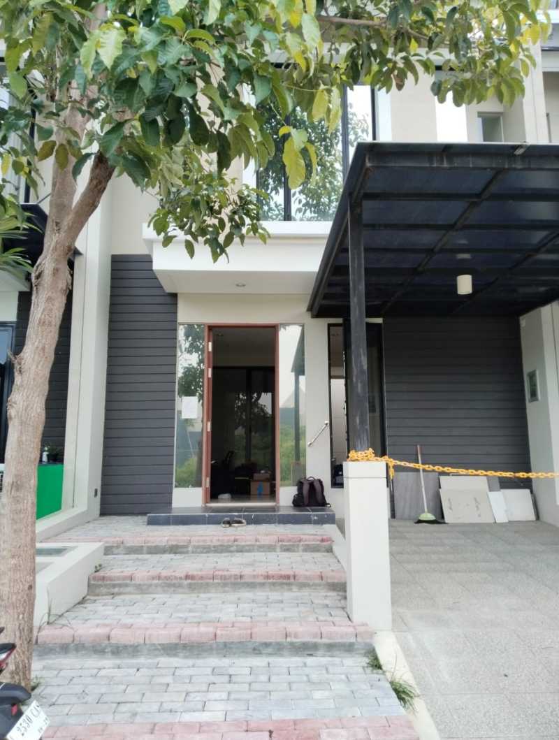 Dijual/disewakan Rumah Nyaman Strategis di Northwest Hill di Surabaya Barat - Image 1