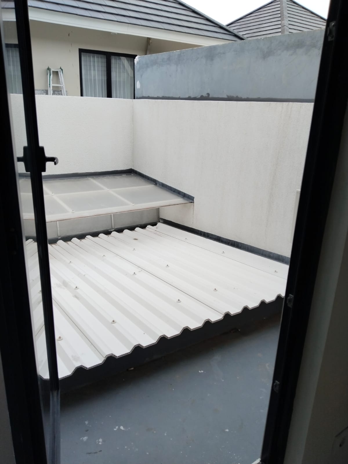 Dijual/disewakan Rumah Nyaman Strategis di Northwest Hill di Surabaya Barat - Thumbnail 4