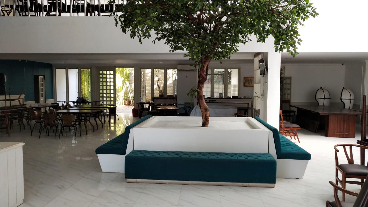 Disewakan Bangunan Luas dan Strategis di Jemursari Surabaya Timur - Image 1