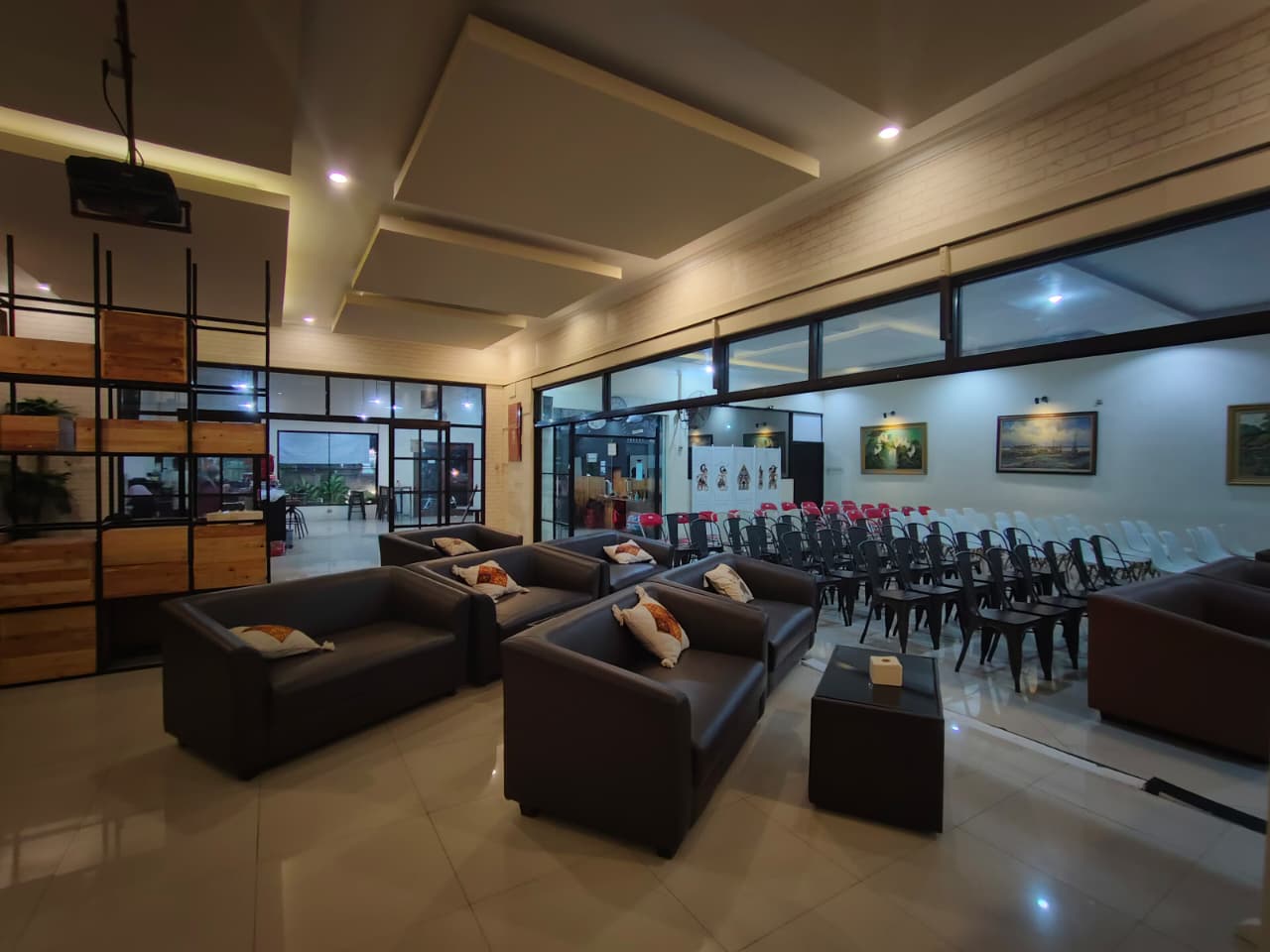 Disewakan Rumah Usaha Komersial Raya Jemursari Lokasi Strategis Surabaya Selatan - Thumbnail 2