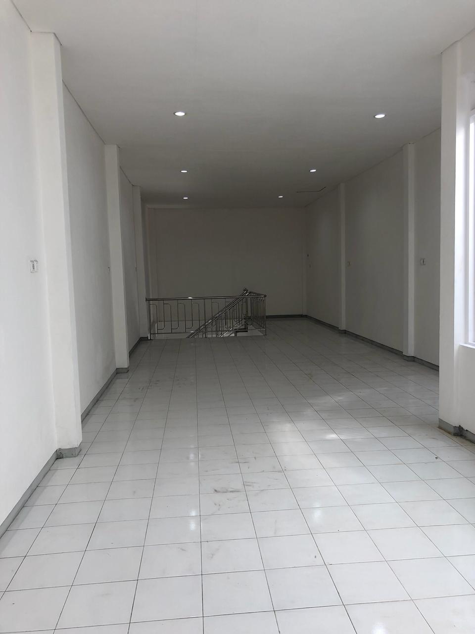 Dijual /disewakan Ruko Komersiil 4 Lantai Jalan Bongkaran Lokasi Strategis Surabaya Utara - Thumbnail 5