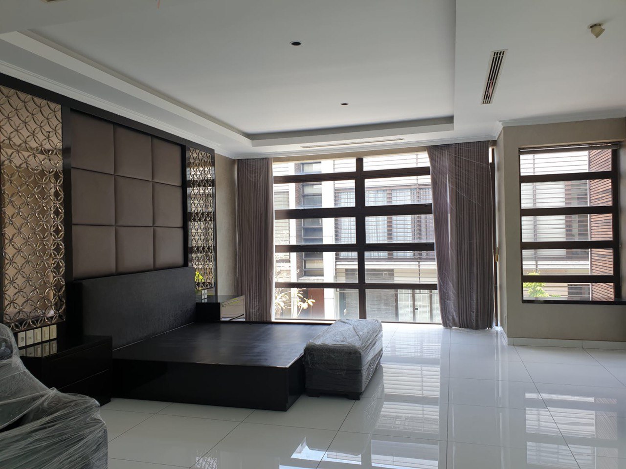 Dijual Rumah Mewah Strategis Siap Huni di Platinum Graha Family Surabaya Barat - Thumbnail 5