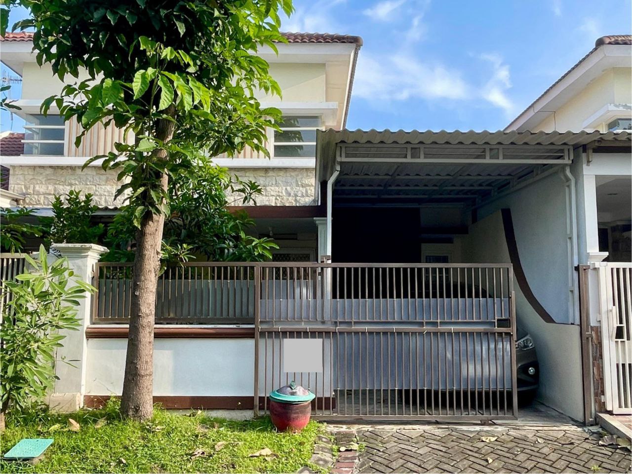 Dijual Rumah Siap Huni Furnished di Valencia Icon Puri Surya Jaya Sidoarjo - Image 1