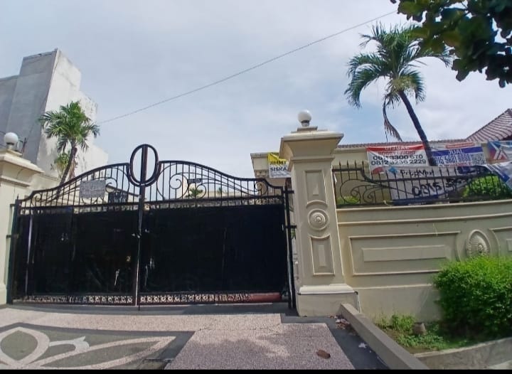 Dijual Rumah Strategis Siap Huni Lokasi Surabaya Selatan - Image 1