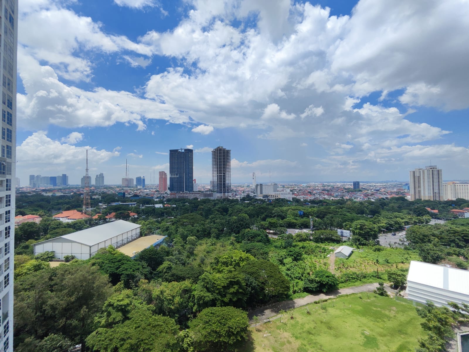 Dijual Apartemen Unit Corner Grand Sungkono Lagoon Tower Venetian Surabaya Barat - Thumbnail 8