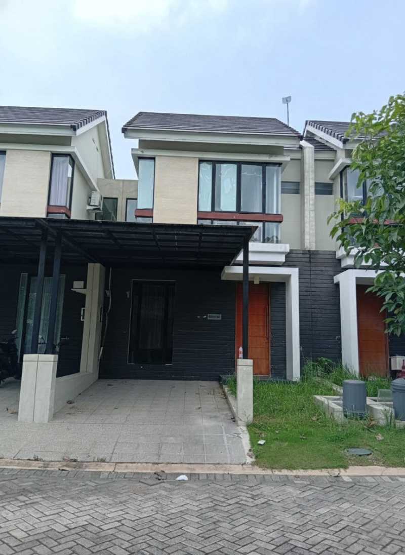 Disewakan Rumah Nyaman di Northwest Hill Citraland Surabaya Barat - Image 1
