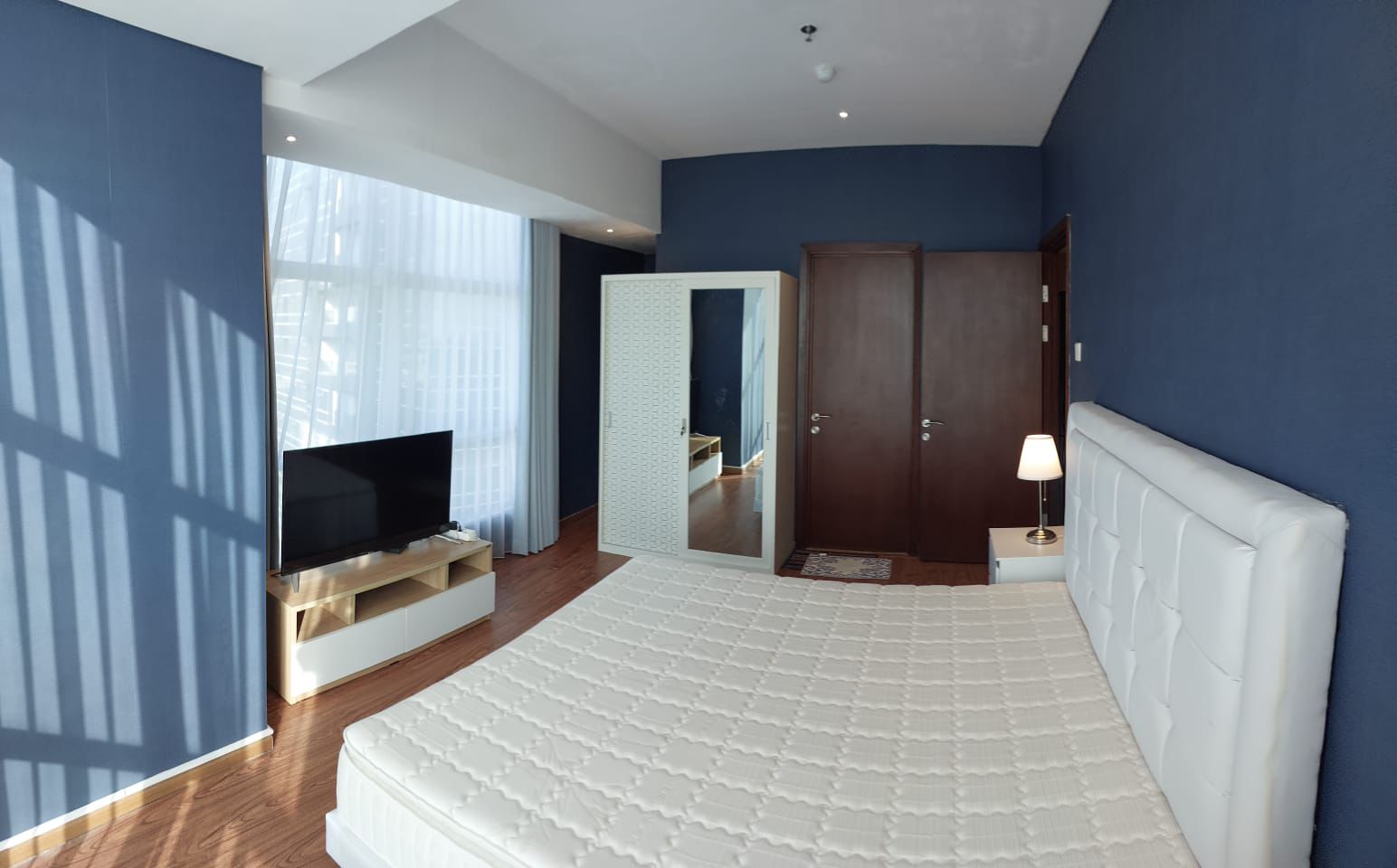 Dijual Apartemen Unit Corner  Tower Venetian Grand Sungkono Lagoon Surabaya Barat - Thumbnail 4