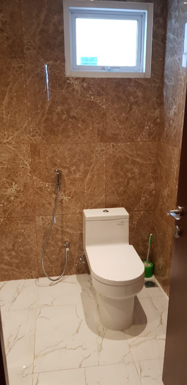 Dijual Apartemen Unit Corner  Tower Venetian Grand Sungkono Lagoon Surabaya Barat - Thumbnail 5