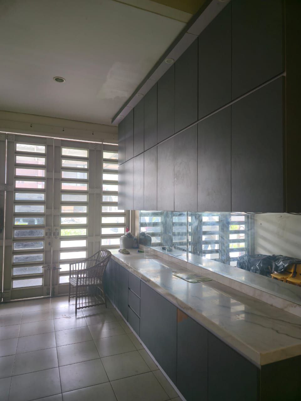 Dijual Rumah Siap Huni Strategis di Green Lake Citraland Surabaya Barat - Thumbnail 3