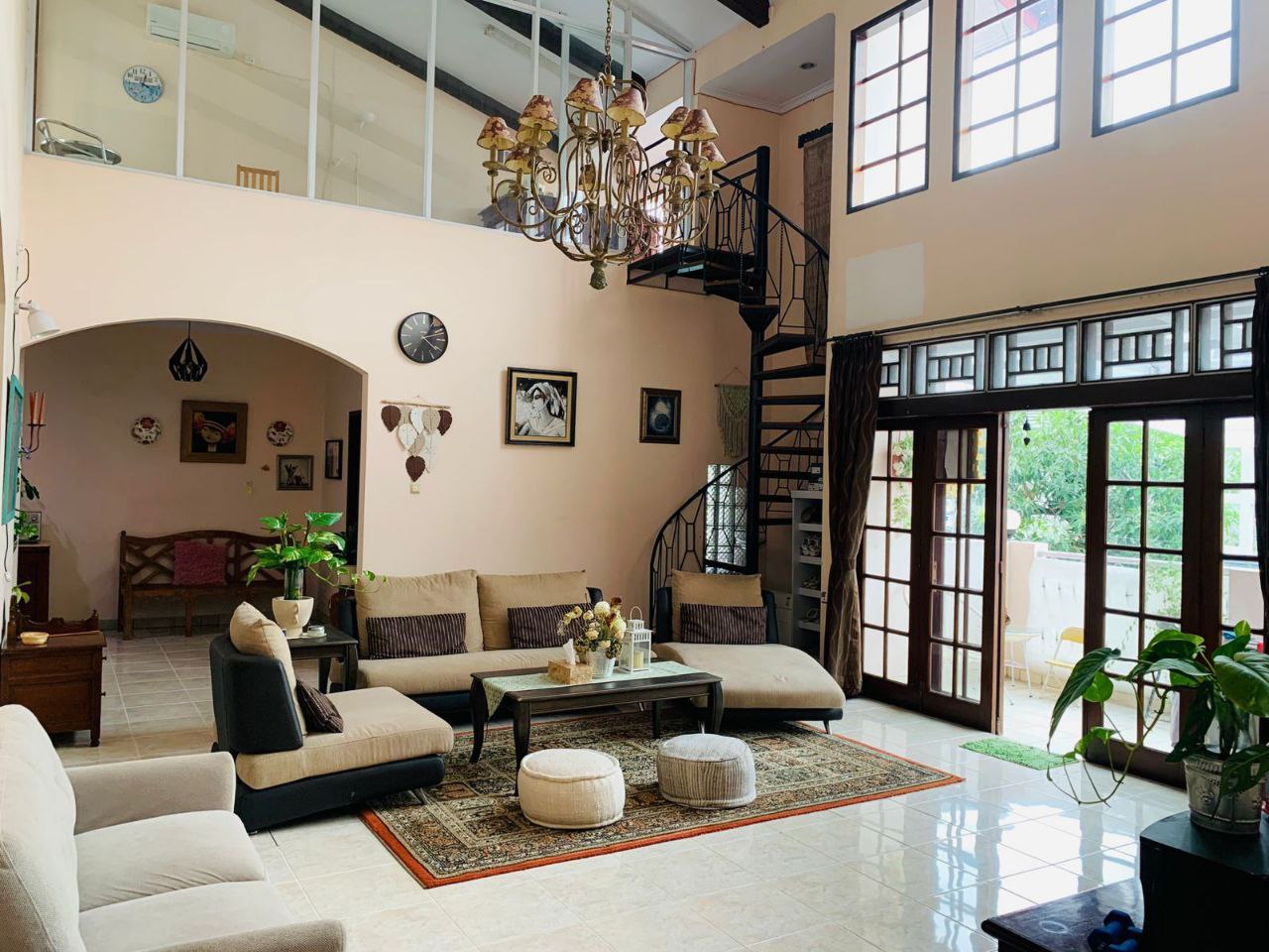 Dijual Rumah 3 Lantai Siap Huni di Jalan Belibis Cipinang Indah Jakarta - Thumbnail 8