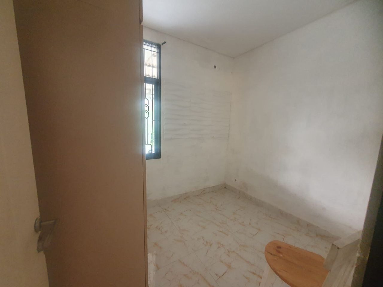 Dijual Rumah Strategis Siap Huni di Citra Raya West Portofino Villagio Tangerang - Thumbnail 4