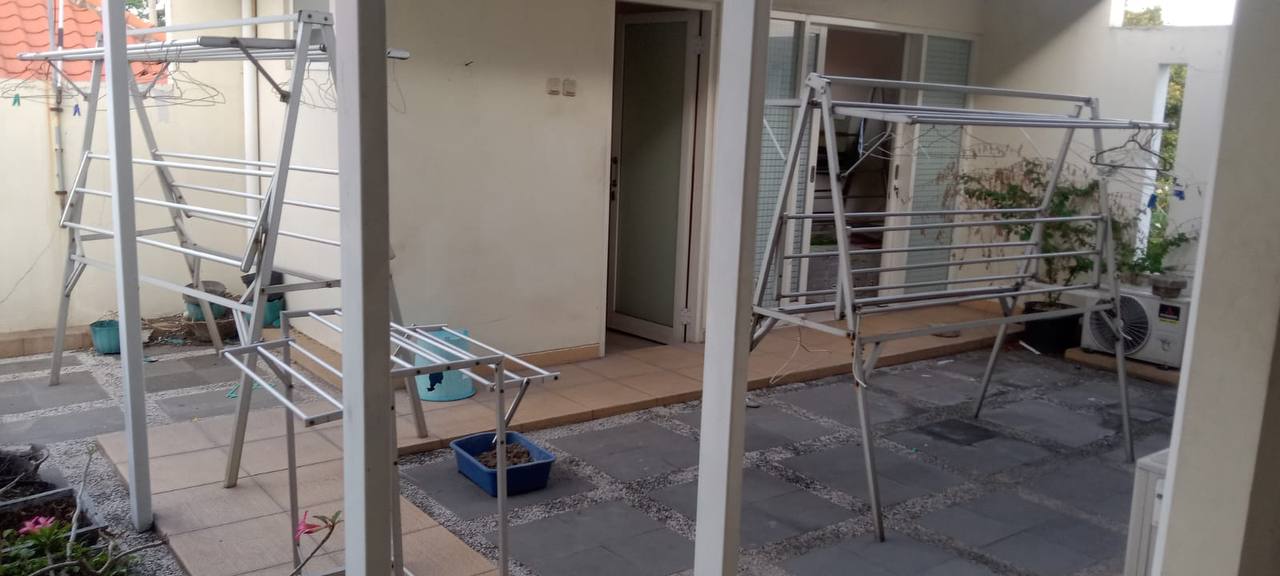 Dijual Rumah Besar 2 Lantai Lokasi di Kawasan Premium Rungkut Asri Timur Surabaya Timur - Thumbnail 3