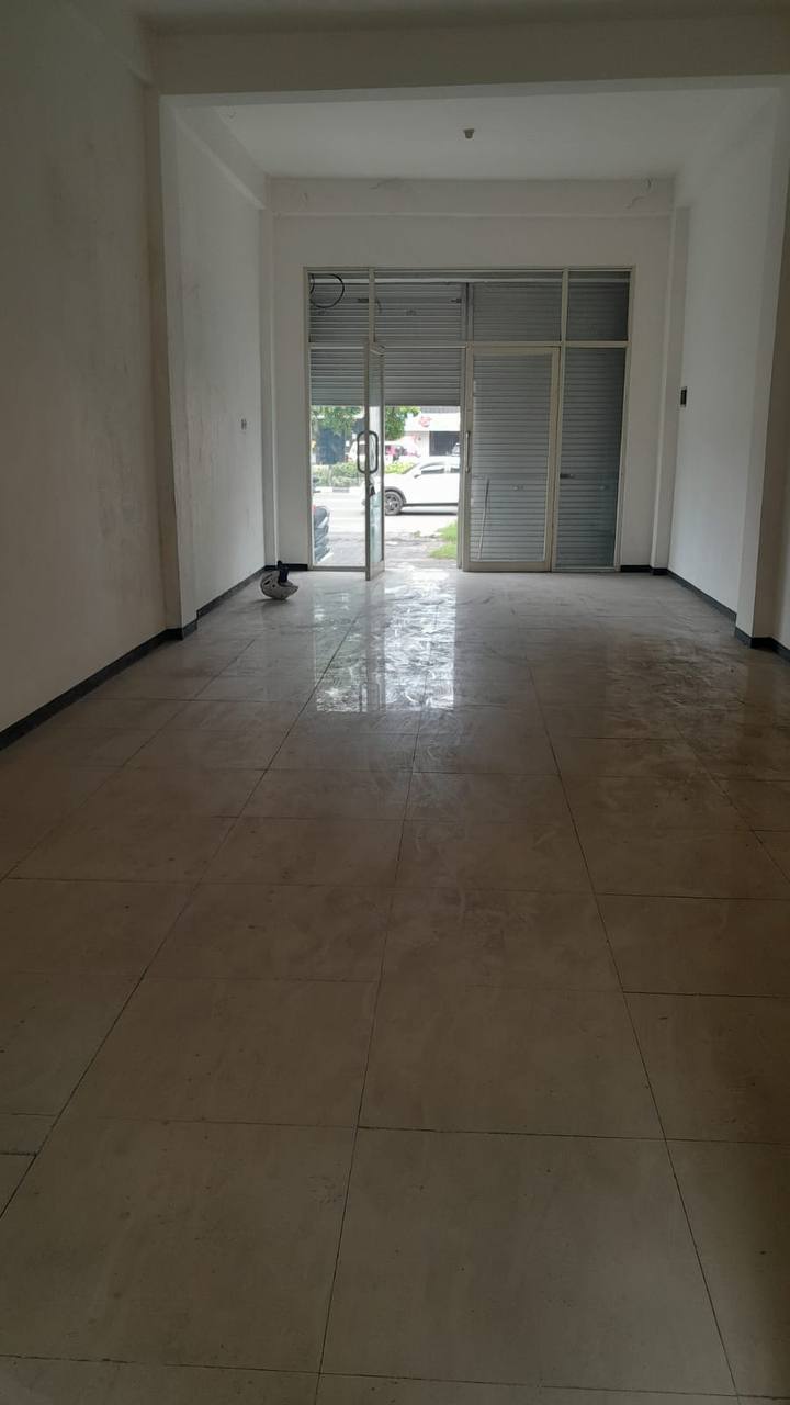 Disewakan Ruko Siap Pakai Lokasi di Kawasan City 9 Jalan Ir. Soekarno Surabaya Timur - Thumbnail 3