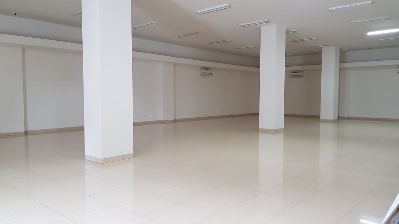 Dijual Gedung 3 Lantai  Lokasi Strategis di Raya Jemursari Surabaya Selatan - Thumbnail 4