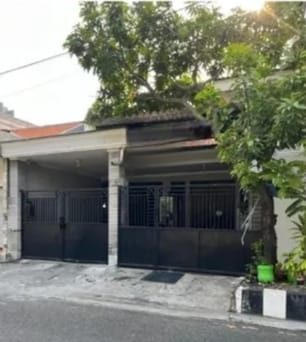 Dijual Rumah Strategis Siap Huni Lokasi Rungkut Asri Timur Surabaya Timur - Image 1