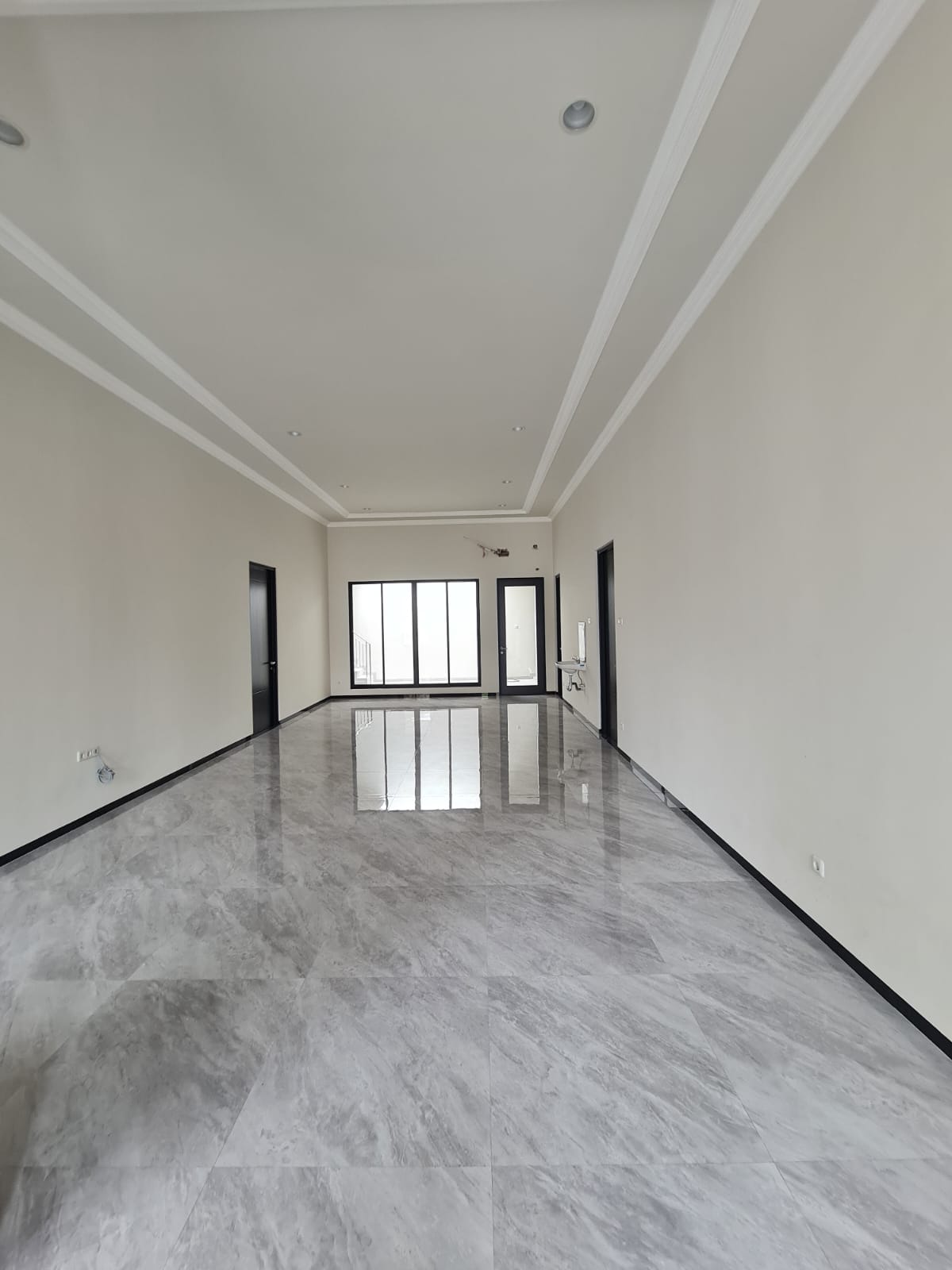 Disewakan Rumah Baru Siap Huni Darmo Permai Dekat Hr Mohammad Surabaya Barat - Thumbnail 2