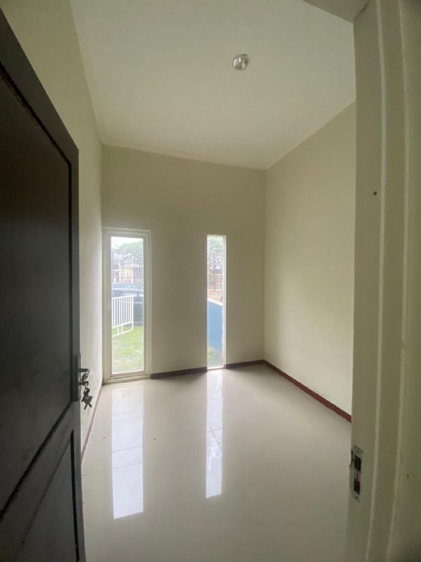 Dijual Rumah Siap Huni Strategis di Denaila Village Gresik - Thumbnail 3