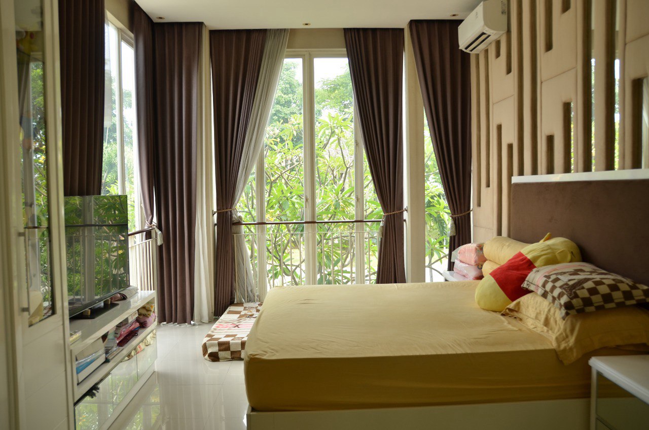 Dijual Rumah Mewah Strategis di Malibu Beach Pakuwon City Surabaya Timur - Thumbnail 6