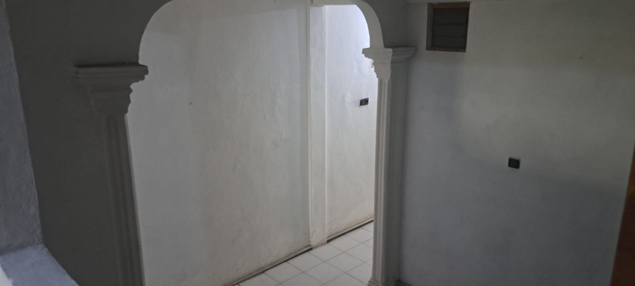 Dijual Rumah 2 Lantai Strategis Siap Huni di Ngagel Mulyo Surabaya Selatan - Thumbnail 3