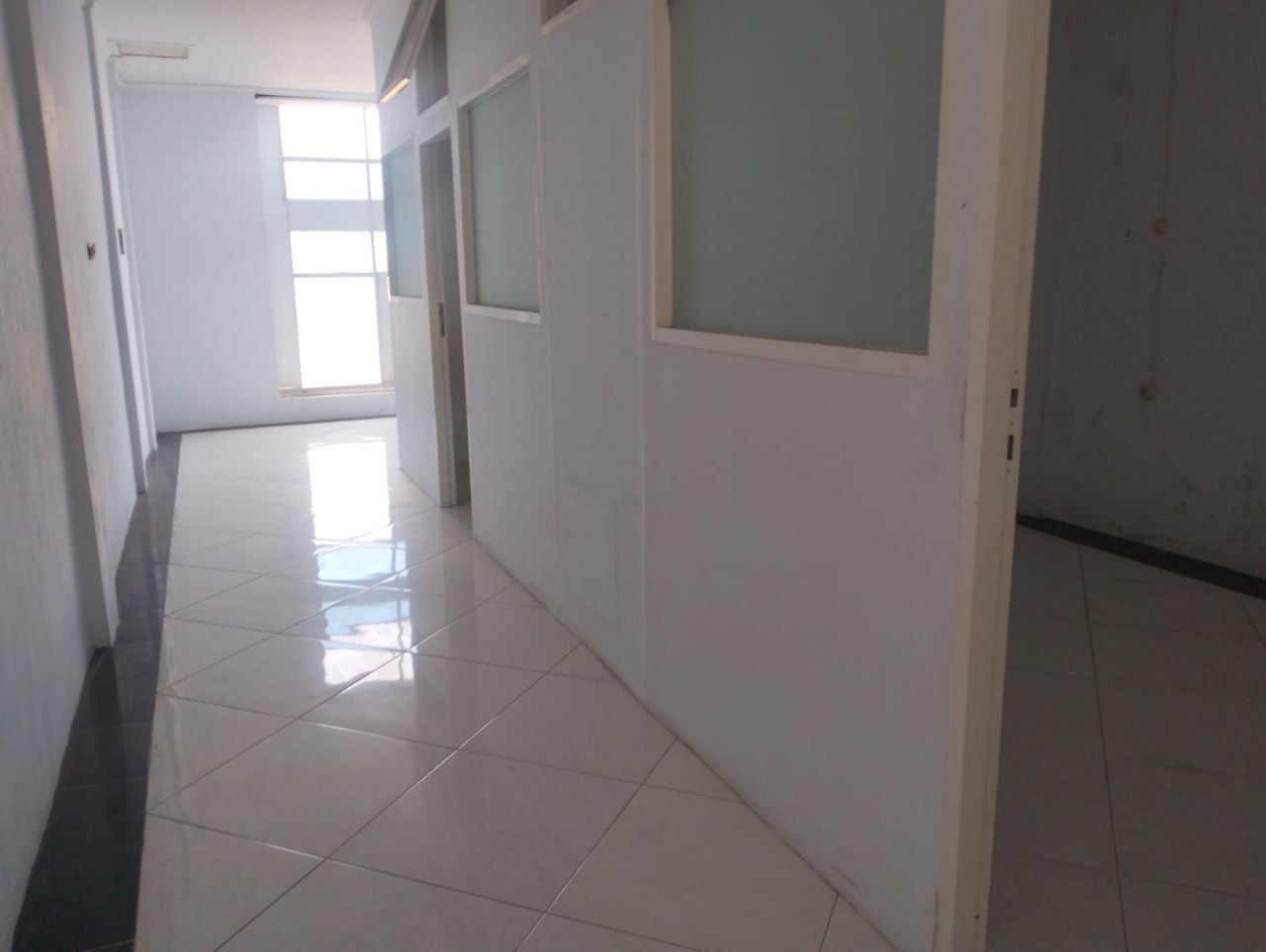 Dijual/Disewakan Ruko 3 Lantai Strategis di Sentraland Perumnas Driyorejo Gresik - Thumbnail 4