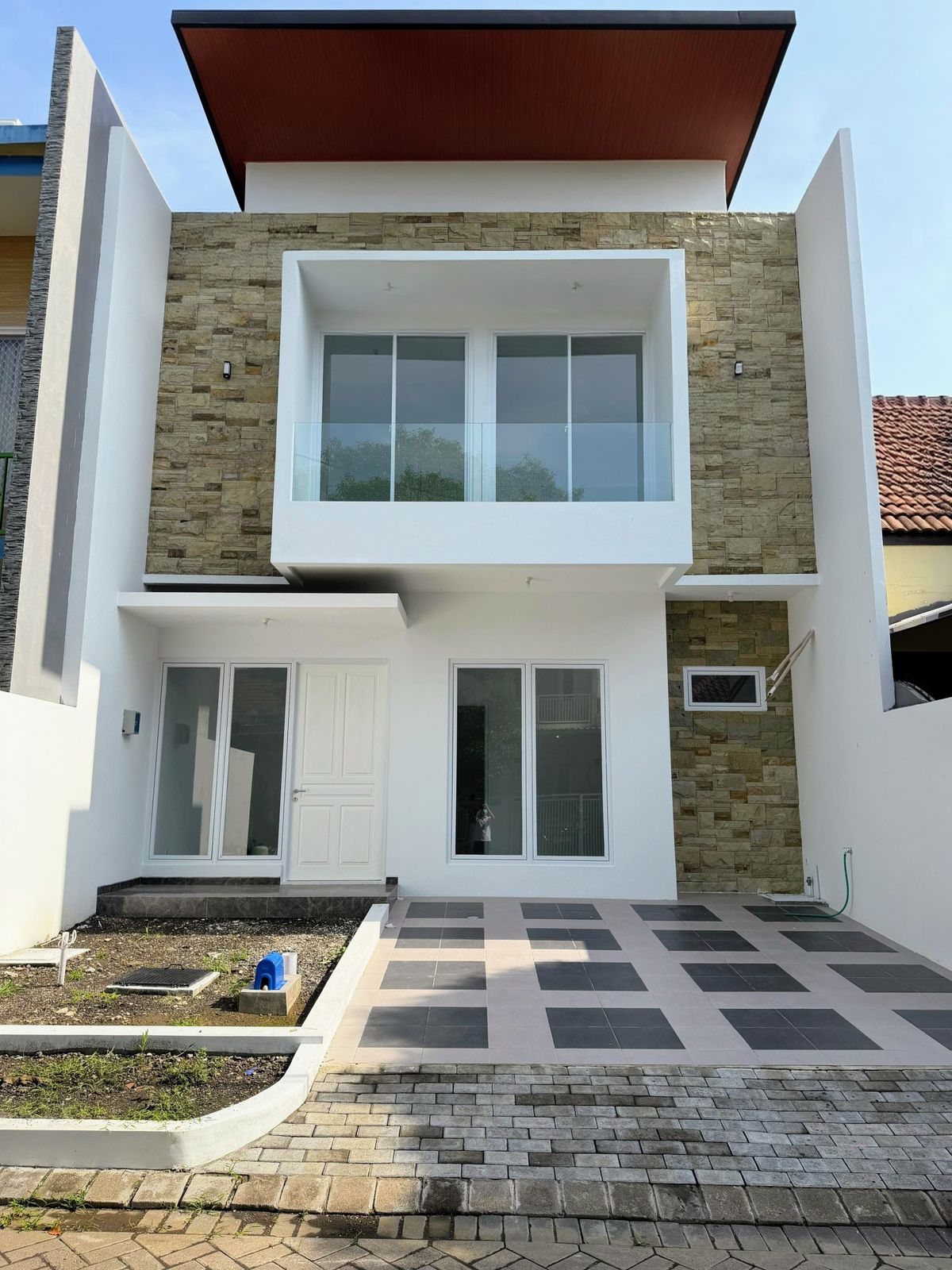 Dijual Rumah Baru Gress Modern Minimalis Lokasi Bukit Palma Surabaya Barat - Image 1