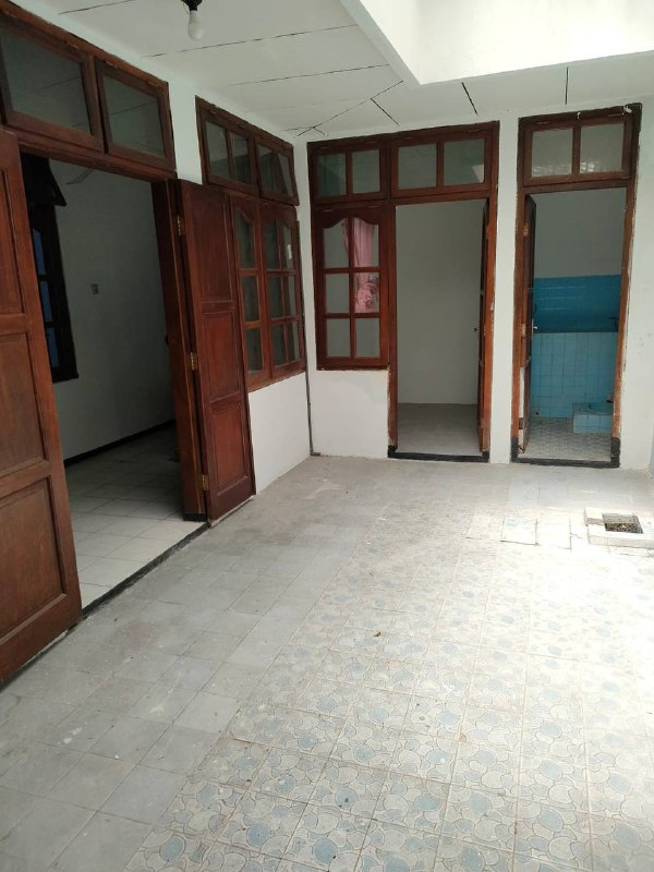 Dijual/Disewakan Rumah di Jalan Simpang Darmo Permai Selatan Surabaya Barat - Thumbnail 5