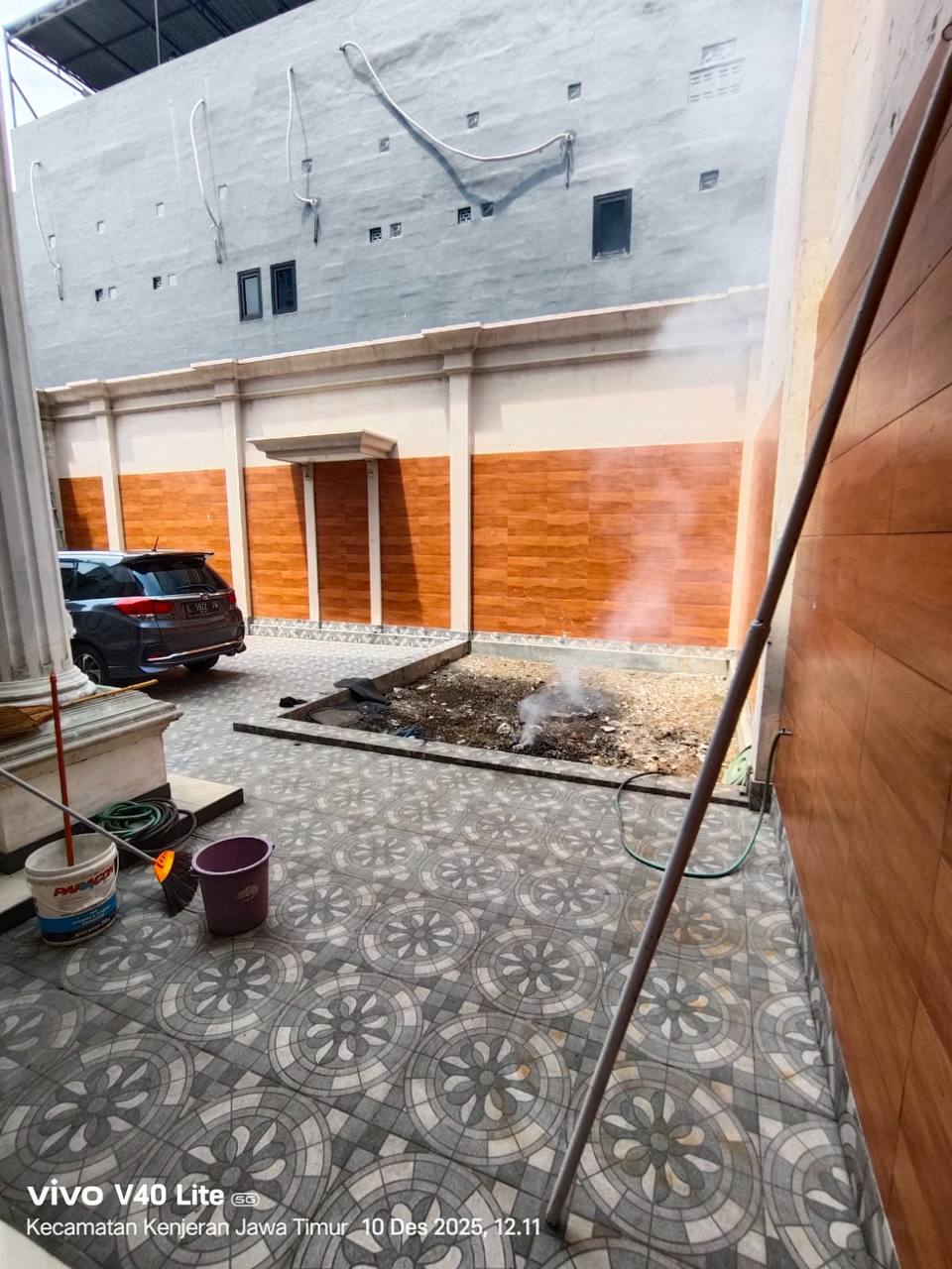 Dijual Rumah Nyaman Strategis di Jalan Kedinding Lor Surabaya Utara - Thumbnail 2