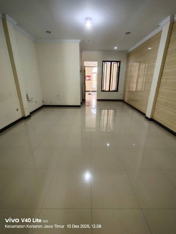 Dijual Rumah Nyaman Strategis di Jalan Kedinding Lor Surabaya Utara - Thumbnail 3