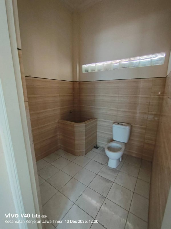 Dijual Rumah Nyaman Strategis di Jalan Kedinding Lor Surabaya Utara - Thumbnail 7