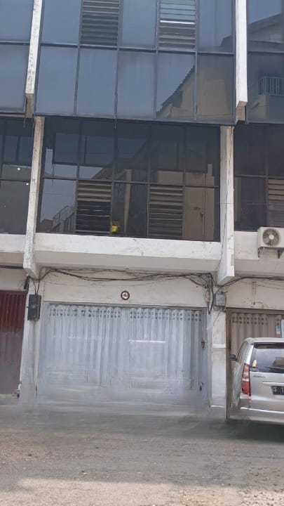 Dijual/disewakan Ruko Tiga Lantai Strategis di Wilayah Gembong Surabaya Timur - Thumbnail 2