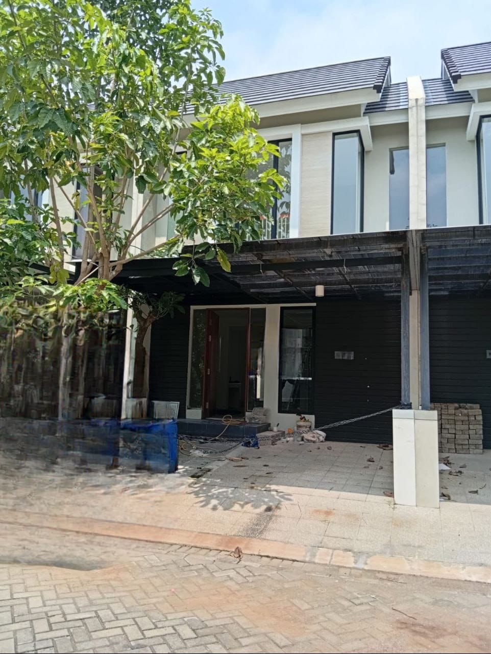 Dijual Rumah Bagus di Northwest Hill Citraland Surabaya Barat - Image 1