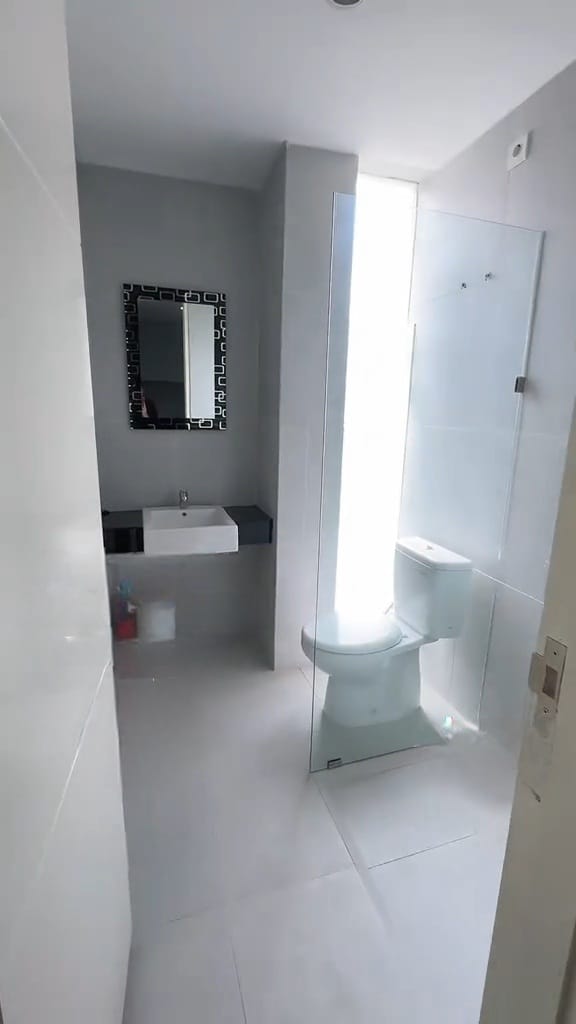 Dijual Rumah Bagus Full Furnished di Northwest Citraland Surabaya Barat - Thumbnail 3