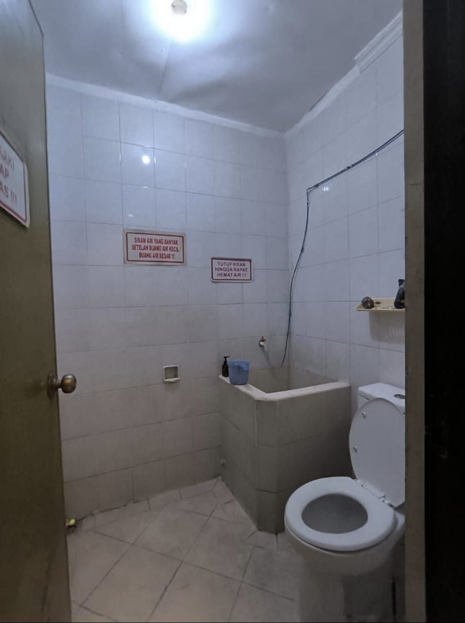 Dijual Cepat Ruko Strategis di Raya Darmo Baru Barat Surabaya Barat - Thumbnail 4