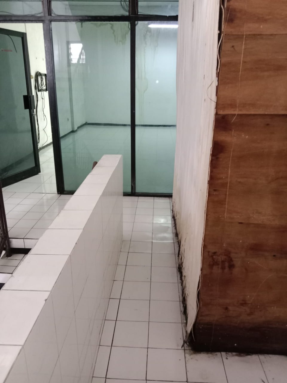 Dijual Ruko Lokasi Unggulan di Jalan Tambak Sari Surabaya Timur - Thumbnail 3