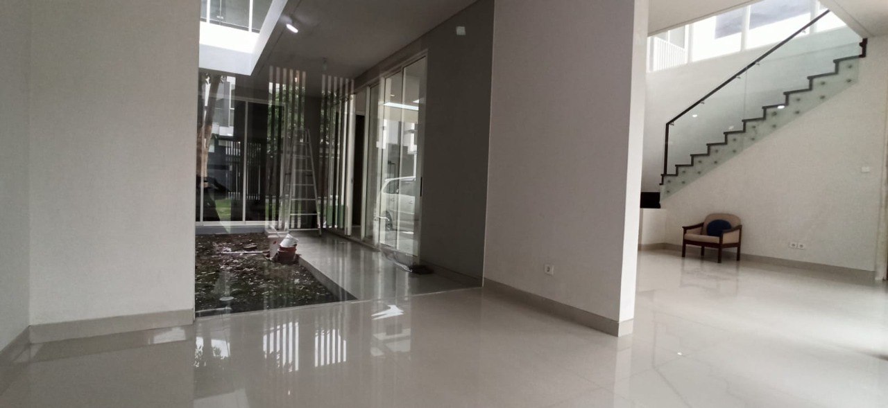 Dijual/disewakan Rumah Mewah 2 Lantai di Wisata Bukit Mas Surabaya Barat - Thumbnail 2