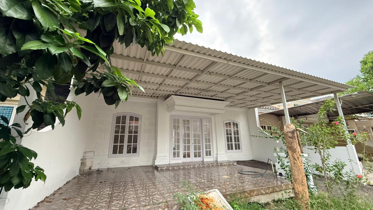 Dijual Rumah Strategis di Palma Classica Citraland Surabaya Barat - Thumbnail 2