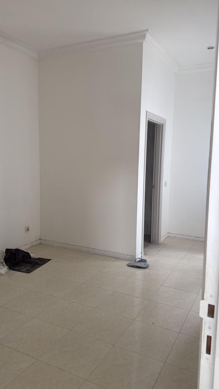 Dijual Rumah Strategis di Palma Classica Citraland Surabaya Barat - Thumbnail 6