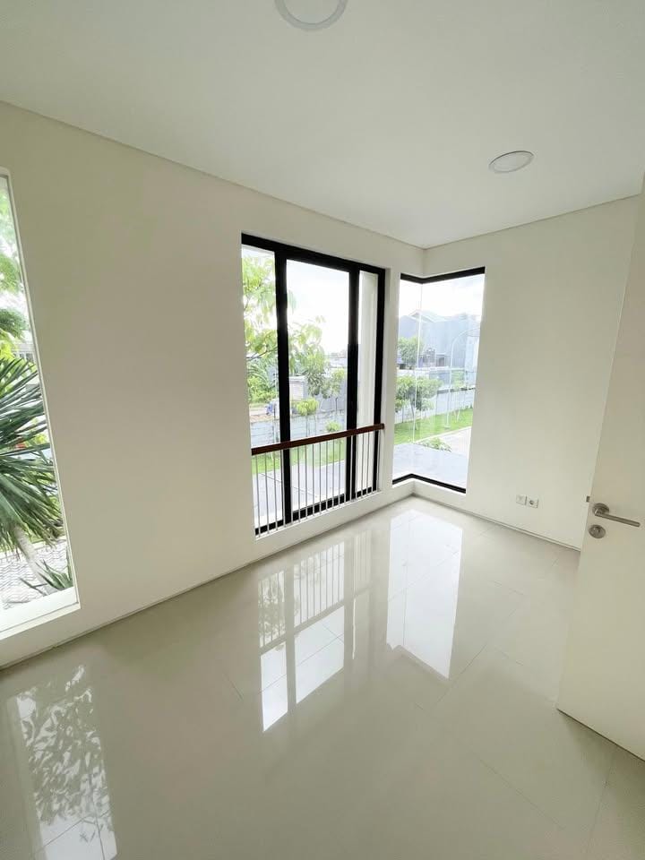 Dijual Rumah 2 Lantai Baru dan Bagus Northwest Hill Citraland Surabaya Barat - Thumbnail 3