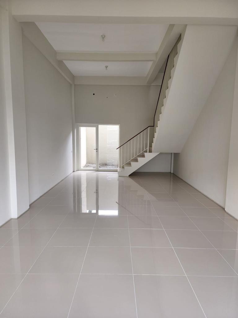 Disewakan Ruko 2 Lantai di Palma Galeria Citraland Surabaya Barat - Thumbnail 2