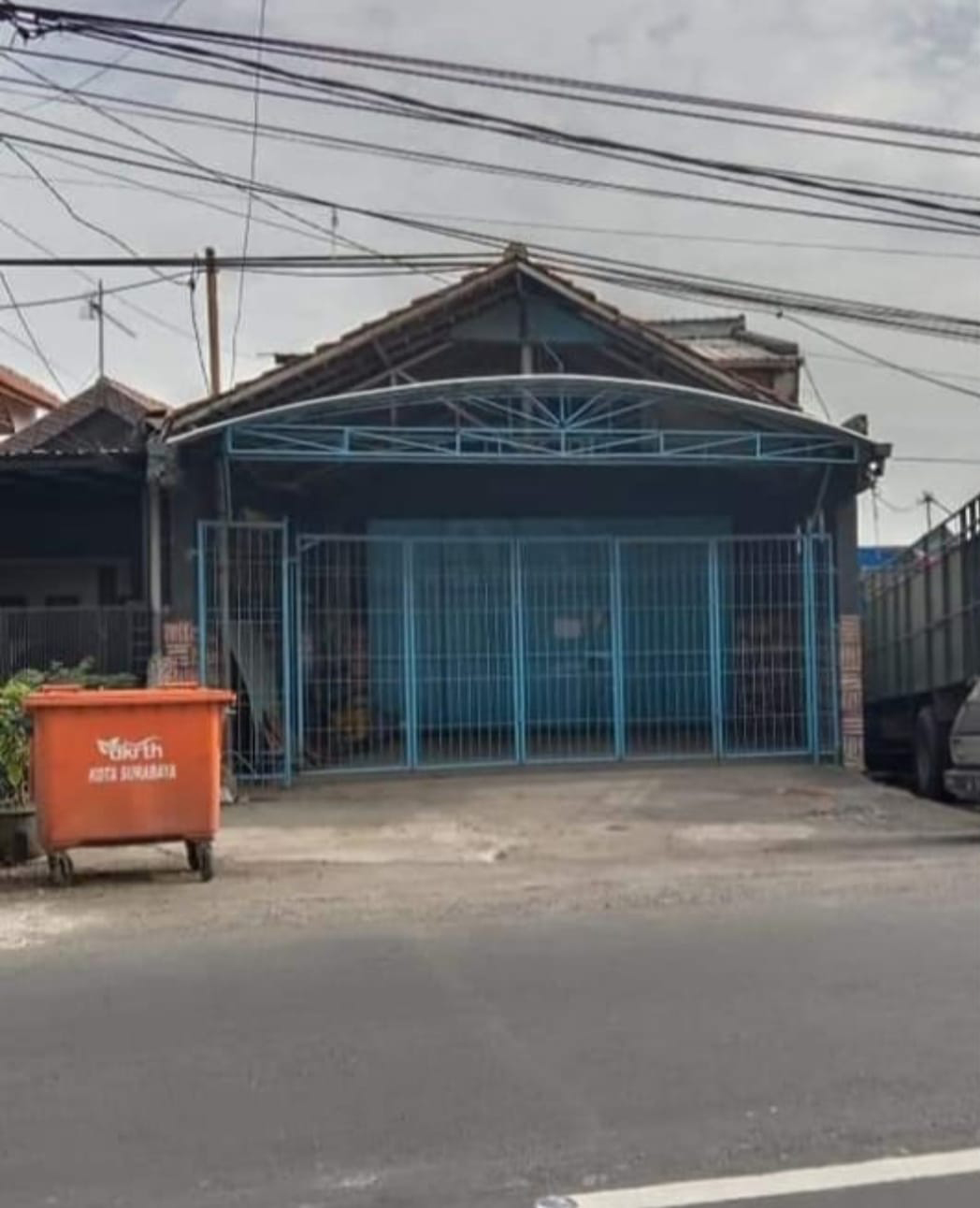 Dijual/disewakan Ruko Gudang 2 Lantai Strategis Surabaya Selatan - Image 1