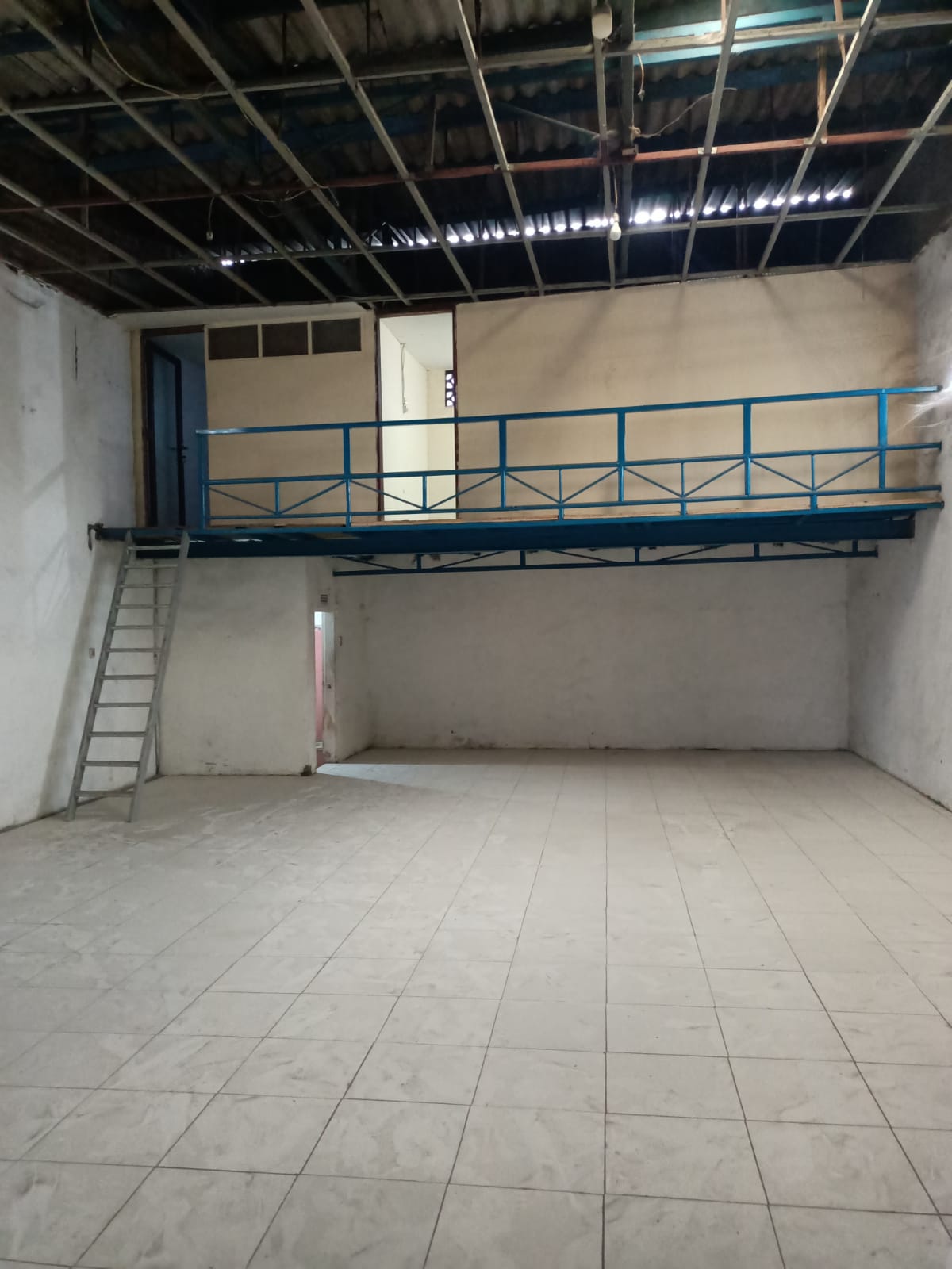 Dijual/disewakan Ruko Gudang 2 Lantai  Strategis Surabaya Selatan - Thumbnail 4