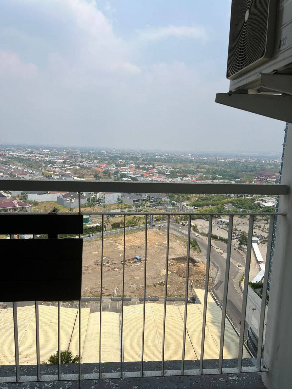 Disewakan Apartemen Mewah Full Furnished di Benson Surabaya Barat - Thumbnail 8